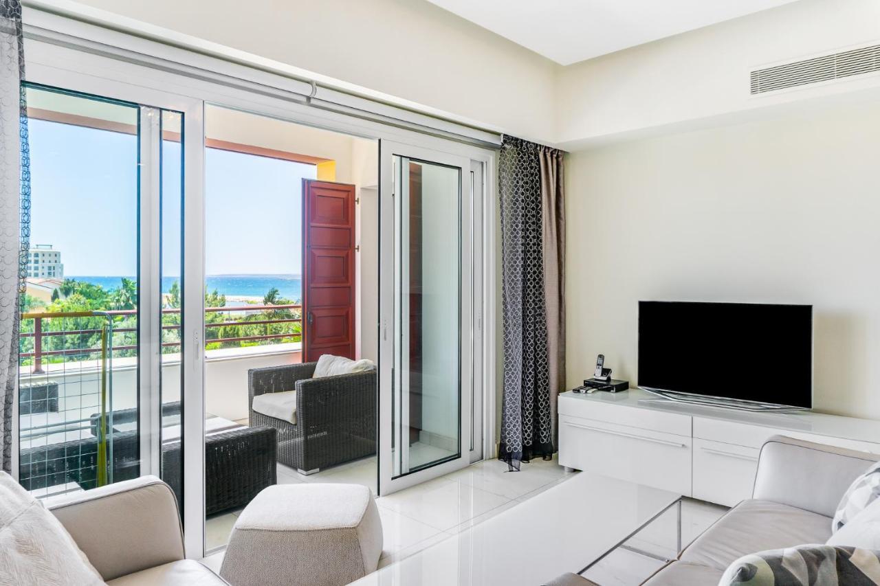 Limassol Marina Nereids D22 By Ezoria Villas Ngoại thất bức ảnh