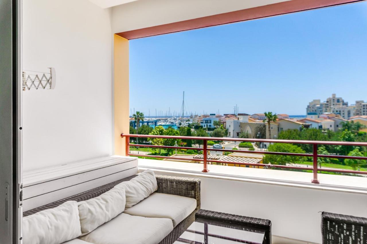 Limassol Marina Nereids D22 By Ezoria Villas Ngoại thất bức ảnh