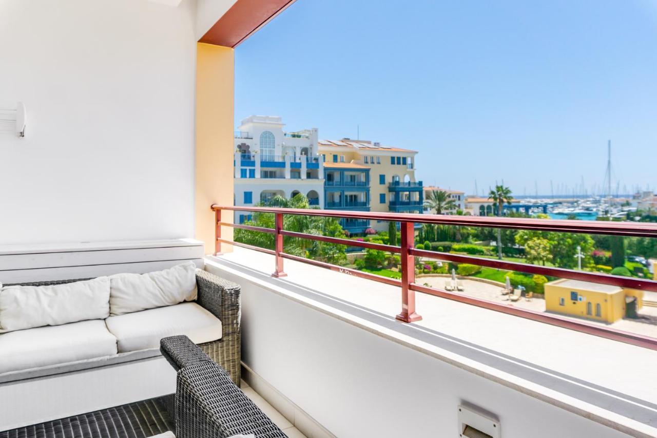 Limassol Marina Nereids D22 By Ezoria Villas Ngoại thất bức ảnh